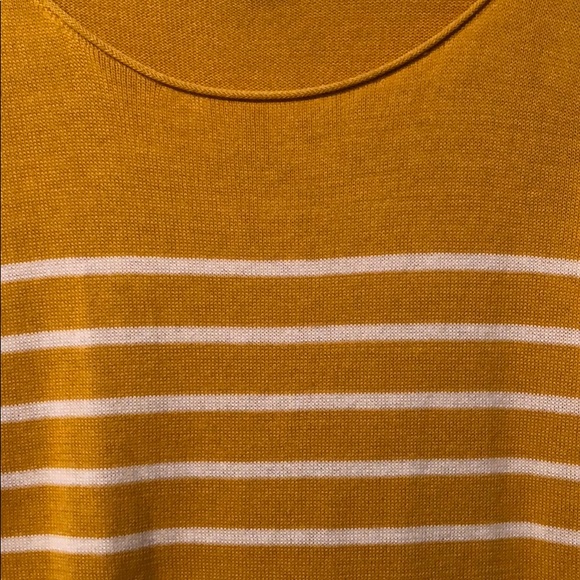 Lightweight Sweater - Picture 3 of 4